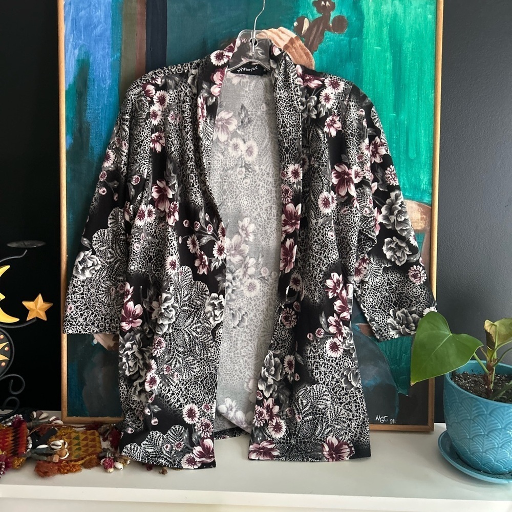 Floral Open-Front Cardigan - Black and Pink - Picture 16 of 16